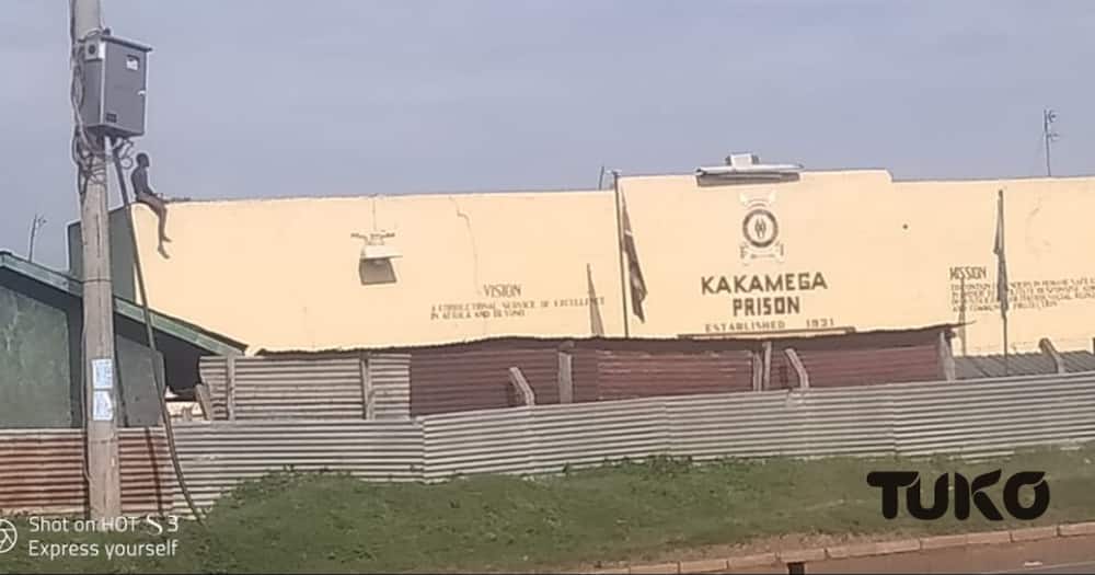 Kakamega inmate ran naked in protest.