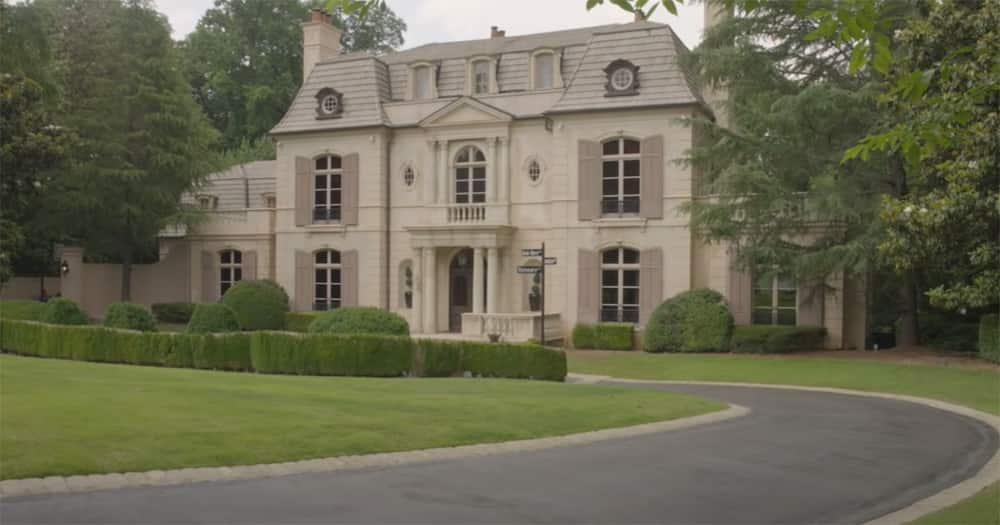 Tyrese Gibson's mansion.