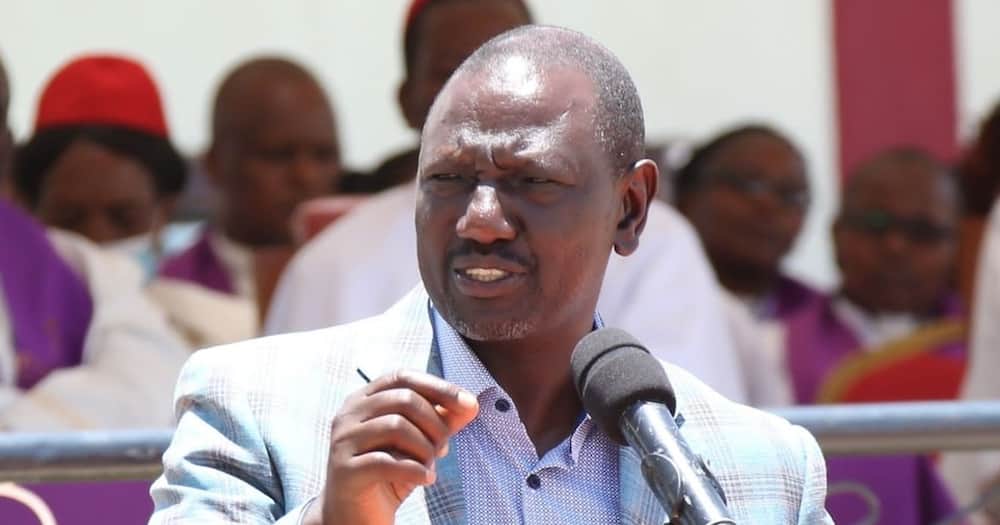 Video of William Ruto Asking for Mama Ngina's Blessings to Succeed President Uhuru Emerge Online.