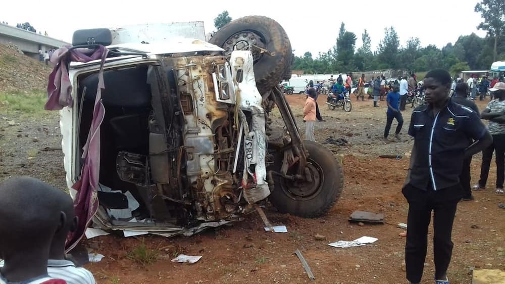Kakamega: 7 dead, 14 injured as lorry rams into roadside traders