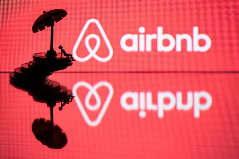 Los legisladores de la UE apoyan las normas de transparencia para los alquileres estilo Airbnb
