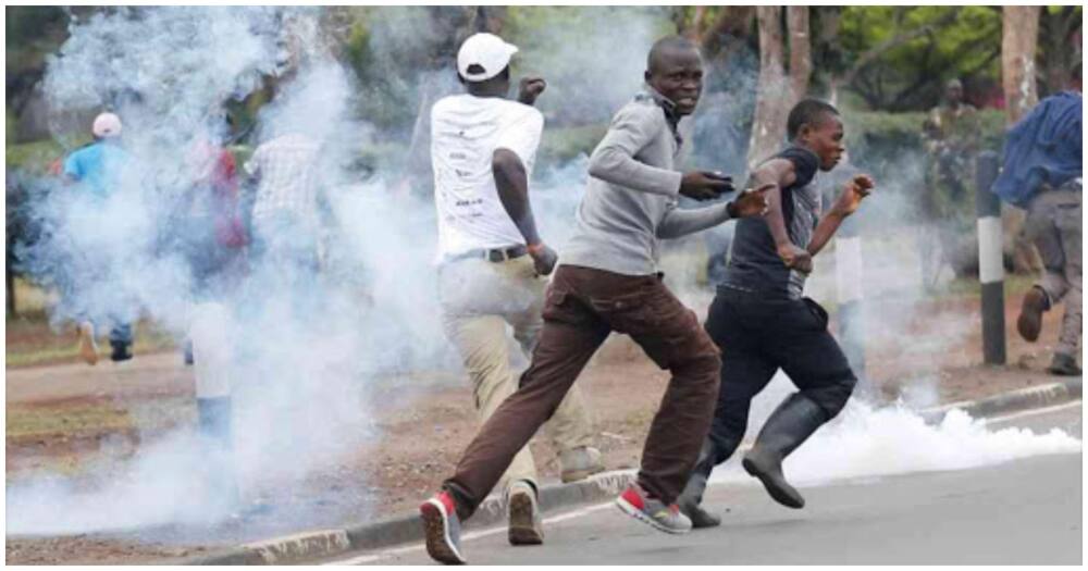 Police have Warned Politicians Against Importing Teargas.