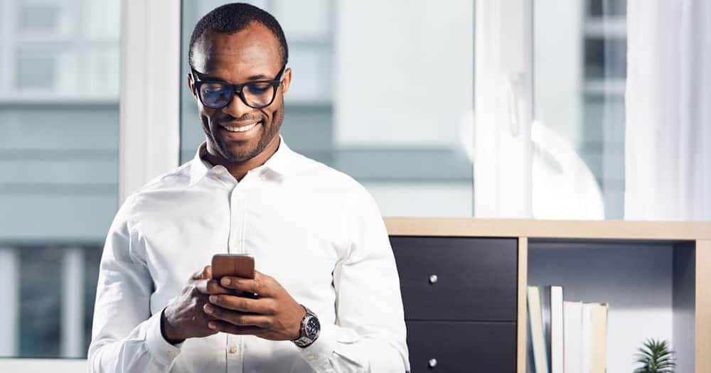 Digital lenders will be allowed to access and list Kenyans with credit references. Photo: Getty Images.