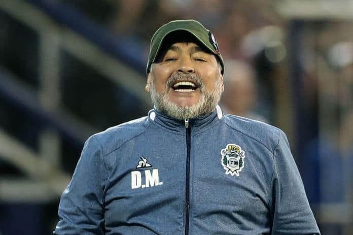 Diego Maradona returns to Gimnasia 2 days after quitting the club