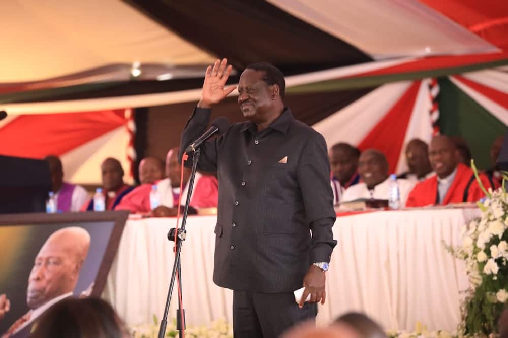 Jowi Jowi: Raila Odinga’s last salute to Daniel Moi cheers mourners