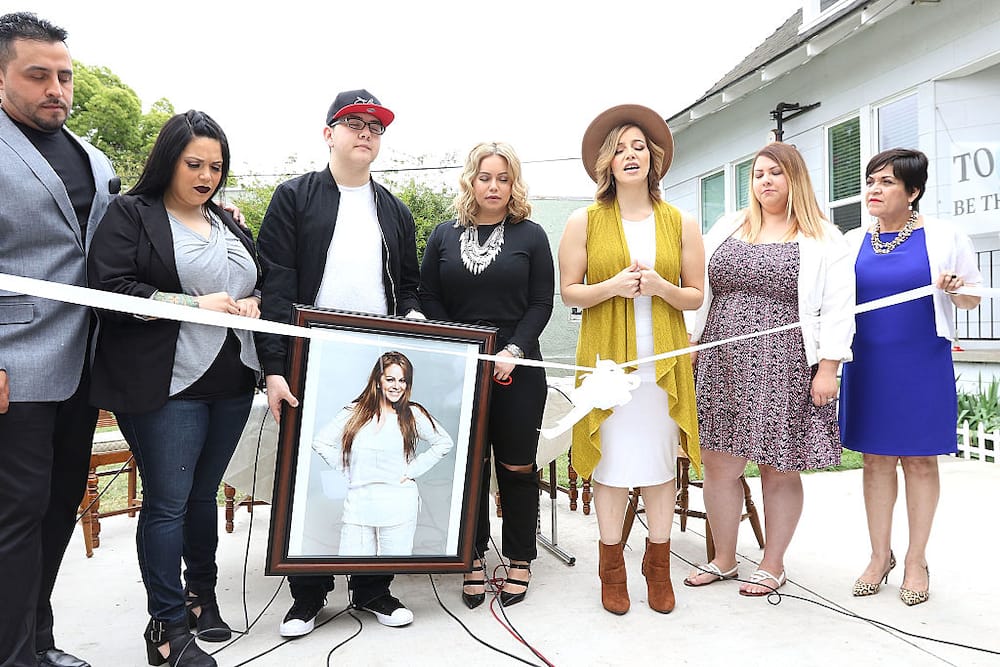 Chiquis Rivera & Jacqie Rivera on Changing Lives with Honesty in “The  Riveras” 