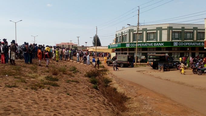 Chaos in Marsabit town as man takes refugee in bank after fight with tout