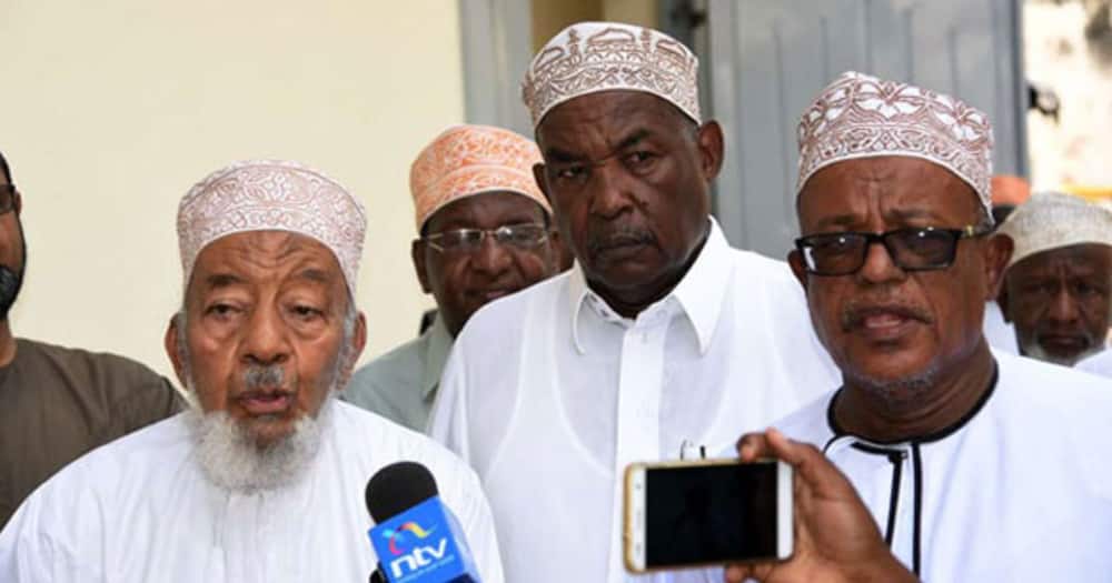 The Muslim leaders accused President Uhuru Kenyatta and his deputy William Ruto of demeaning the stature of the offices they both hold.