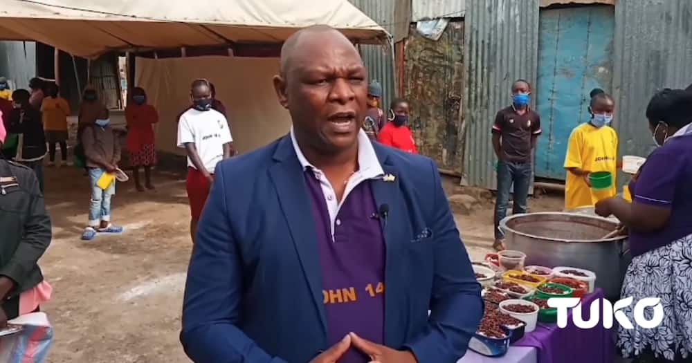 Pastor feeding over 1,000 children in Kayole receives donations from well-wishers