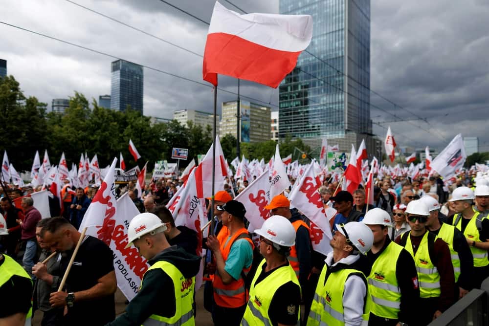 Protesting Polish farmers want a referendum on forcing the country to reject the EU's Green Deal