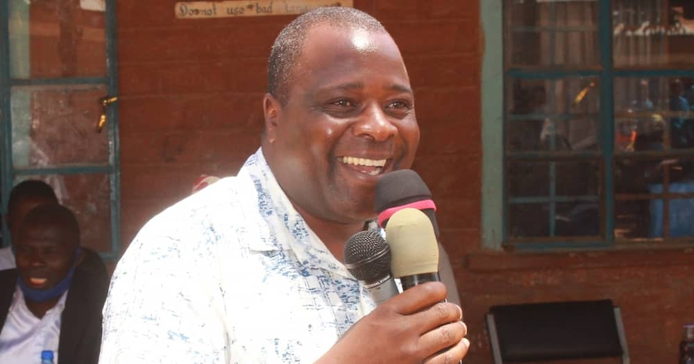 Lurambi MP Titus Khamala Rolls on Ground Persuading Mourners to Support Mudavadi's 2022 Bid