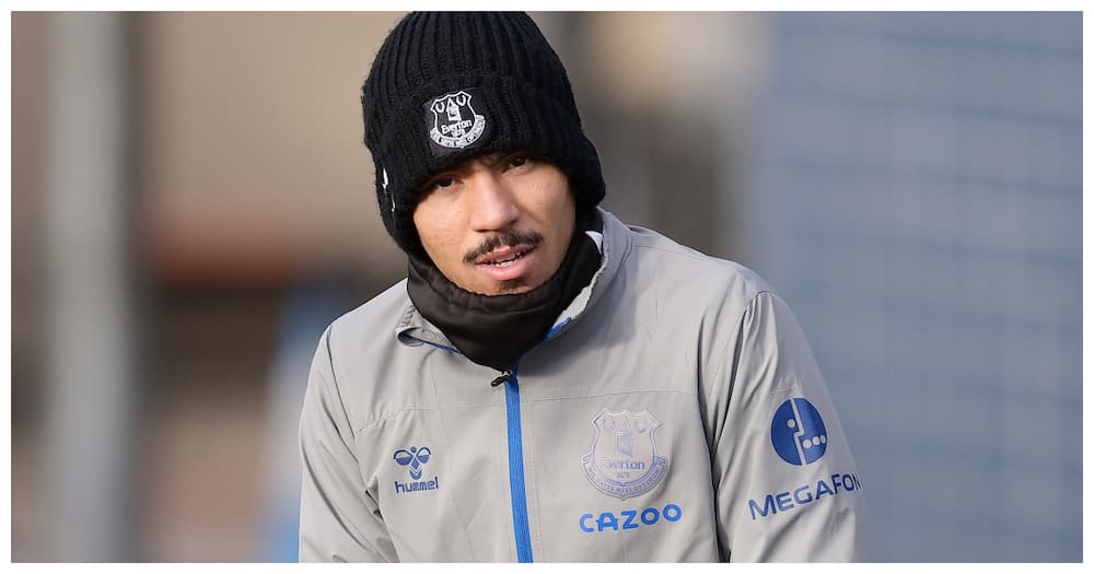 Allan Marques: Everton star allows ailing son to shave his hair in powerful gesture