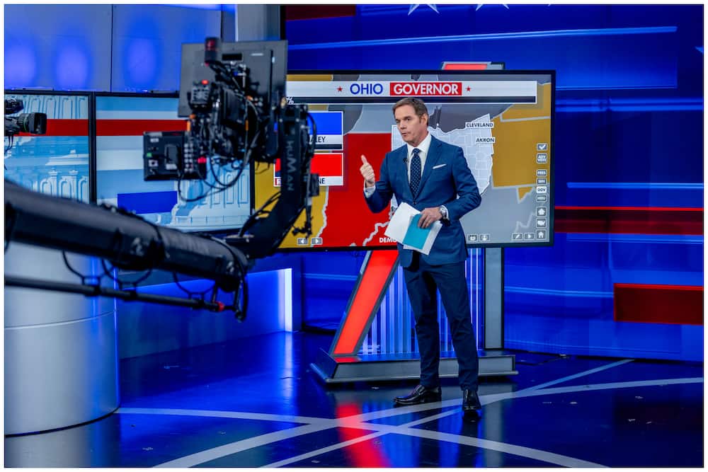 How much do Fox News anchors make?