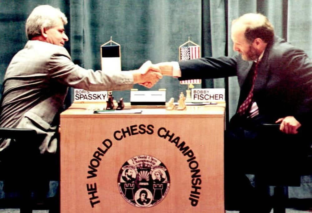 Boris Spassky (l) and Bobby Fischer during their 1992 rematch of their historic 1972 championship clash in Reykjavik