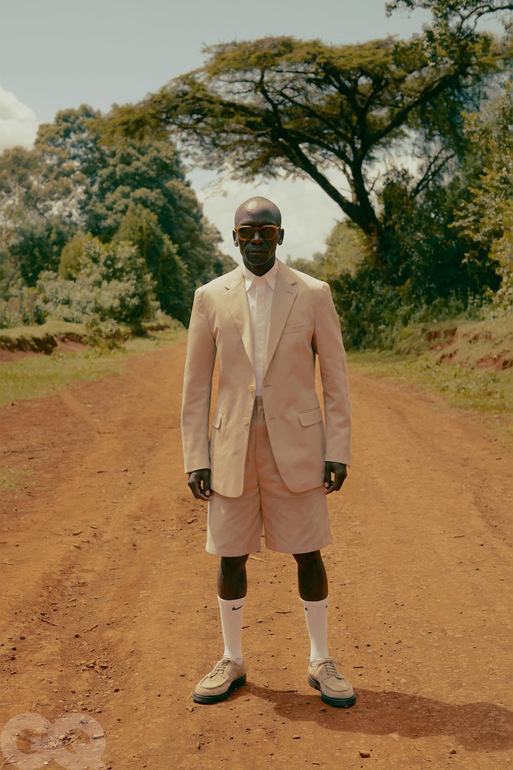 Eliud Kipchoge's bizarre yet expensive dress code thrills fans