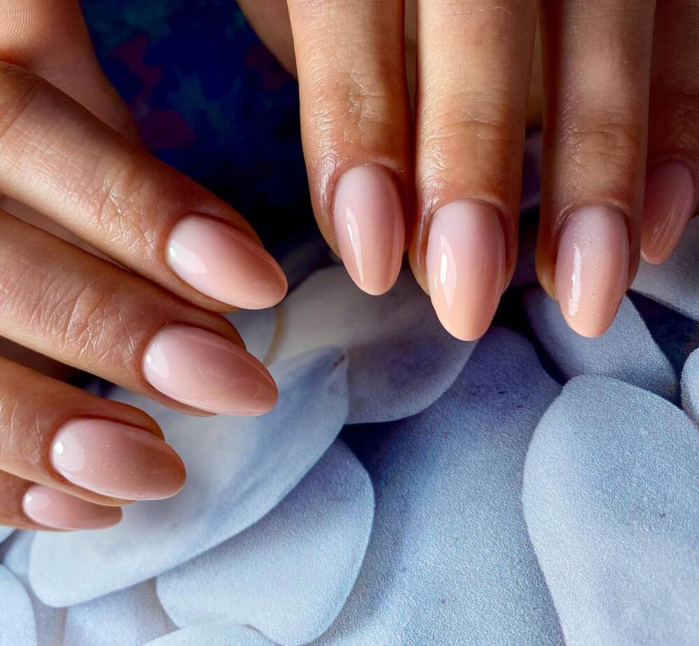 Rounded acrylic nail designs