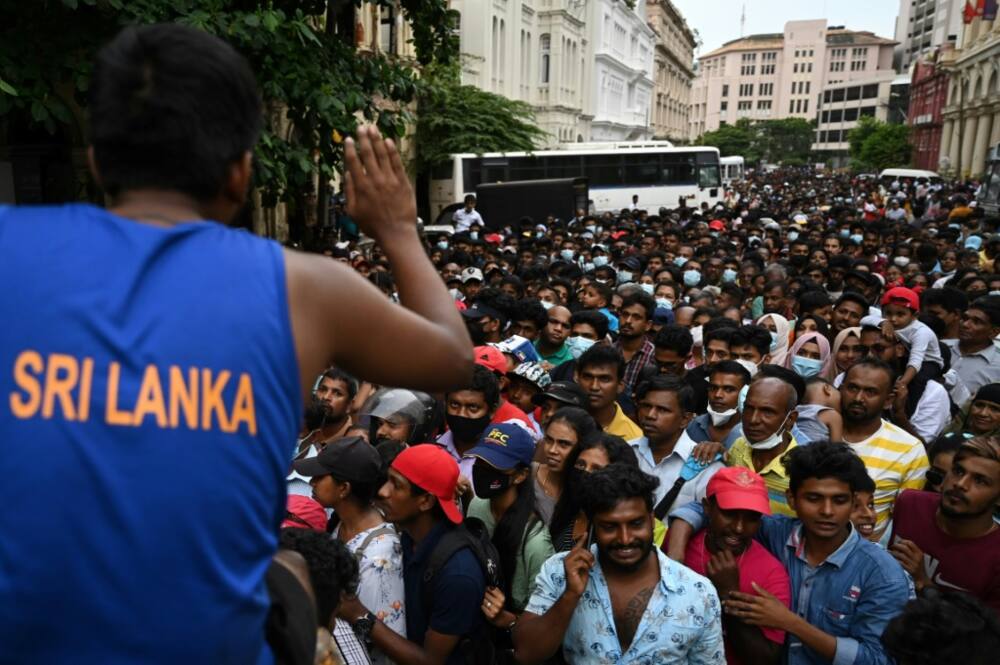 People crowded to visit Sri Lankan President Gotabaya Rajapaksa's residence after it was overrun by protestors