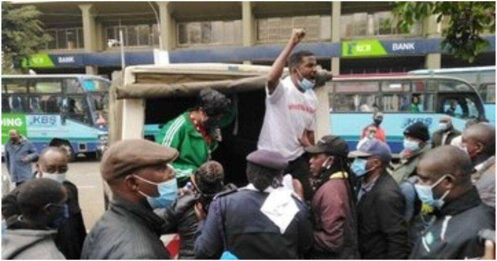 12 Kenyan activists arrested for protesting over theft of COVID-19 billions