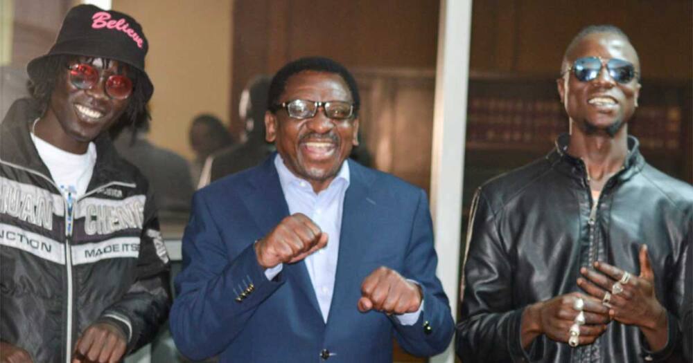 Seneta Orengo Akutana na Wasanii Mbogi Genje, Asifu Muziki Wao