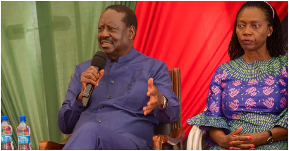 Raila said he will help the traders with building materials to rebuilt their shops.
