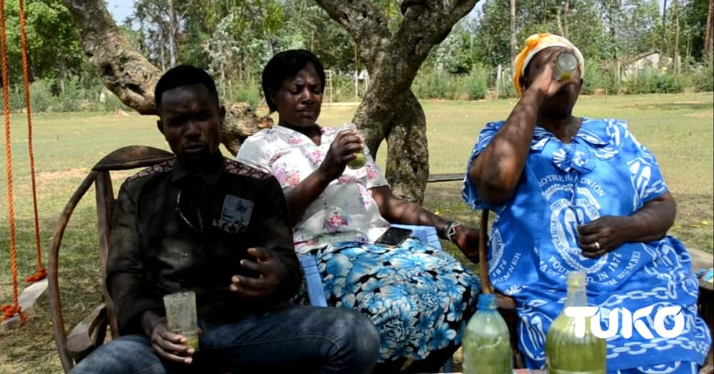 Women enjoy taking juice from indigenous vegetables.