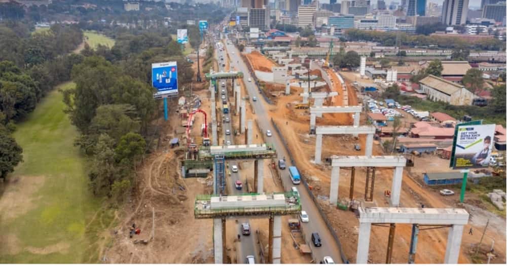 KeNHA boss Munindia said the closure of Uhuru Highway will pave way for the construction of the Nairobi expressway.
