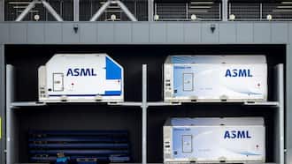 ASML shares dive on lower profits, orders