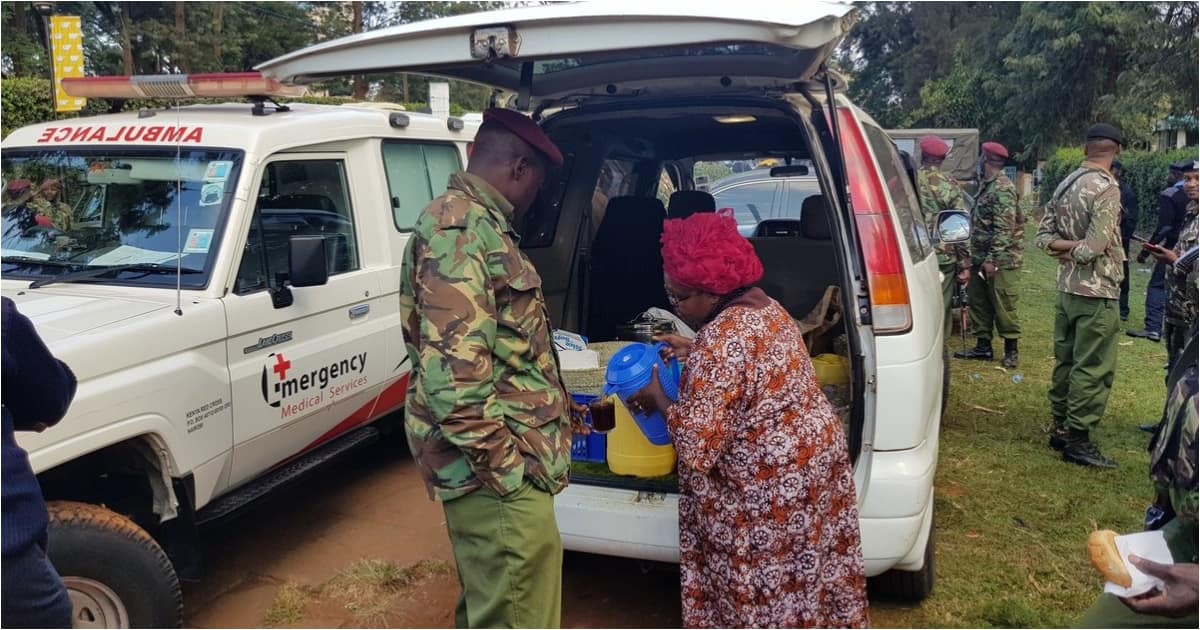 14 Riverside Drive attack: Woman wins hearts by serving breakfast to police officers at crime scene