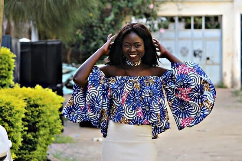 Off-shoulder Ankara tops designs to pair with jeans or skirts