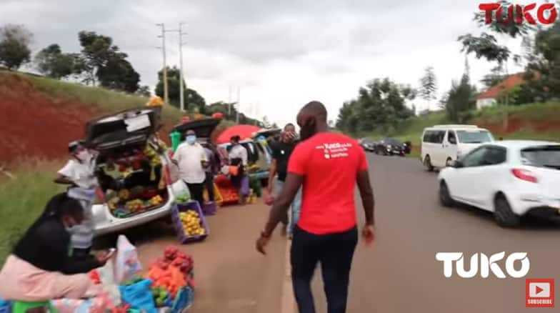 Sleek BMW, Mercedes, Prado owners throw pride aside, sell groceries from their vehicles as COVID-19 bites