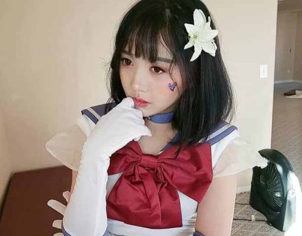 Lilypichu Annie Cosplay