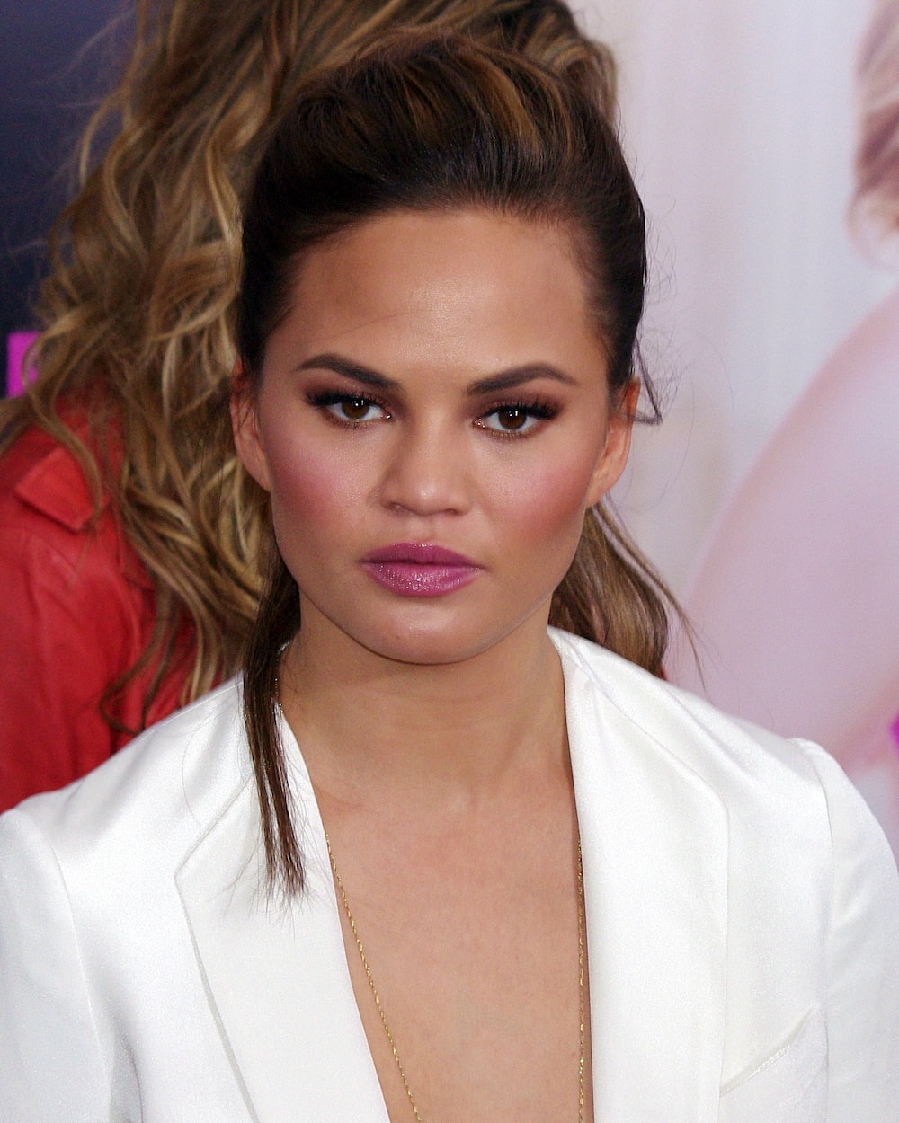 Chrissy Teigen ethnicity, parents, siblings, children, husband