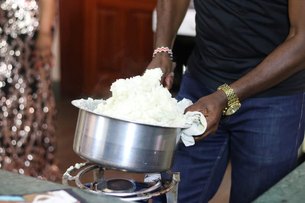 Kenyans online react to Larry Madowo's photo of 'elite' ugali