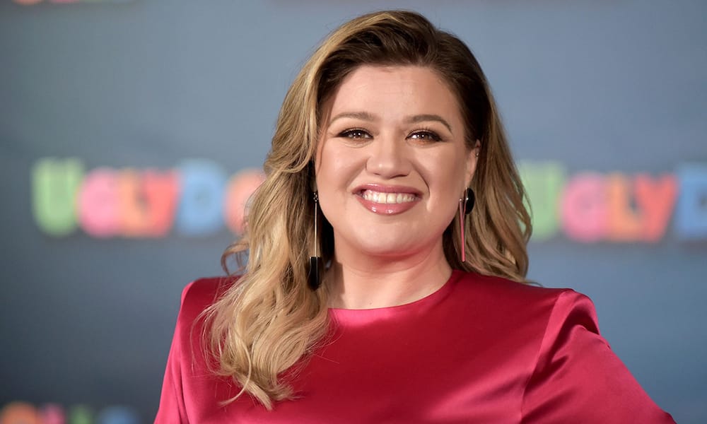 Talk show host Kelly Clarkson plans Valentine's date for herself after separation from husband