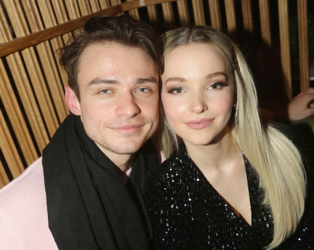 Dove Cameron and Thomas Doherty