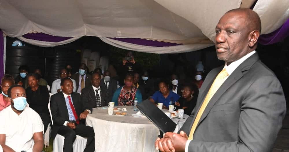 William Ruto visits and condoles with Ken Osinde’s family.