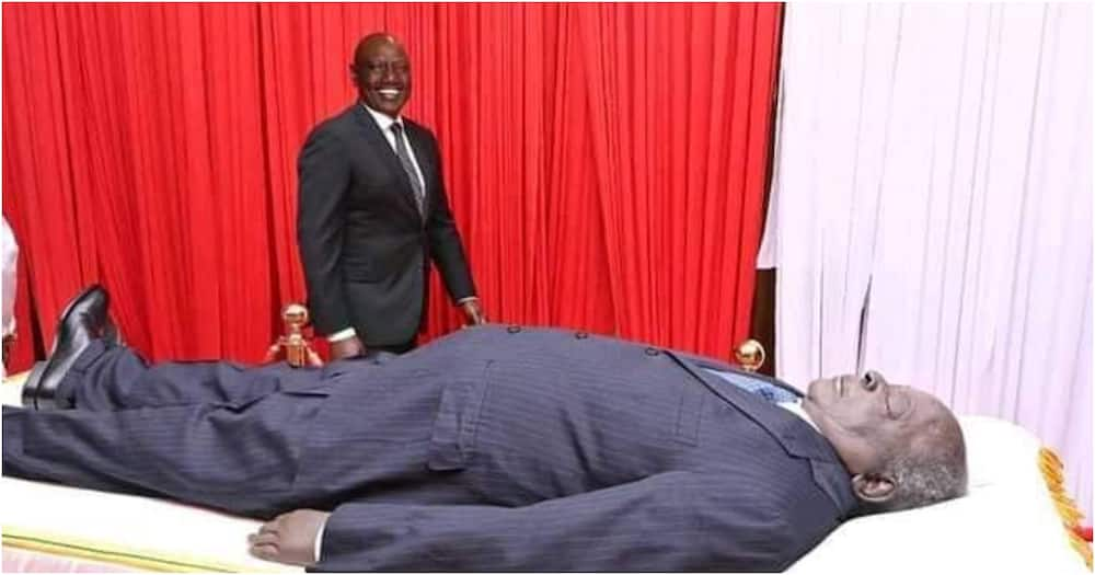 An edited photo showing Deputy President William Ruto smiling while viewing Mwai Kibaki's body. Photo: Mutahi Ngunyi.