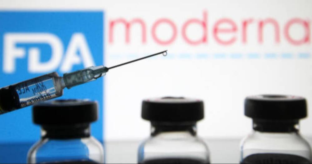 COVID-19: US authorities meet to consider approval of Moderna vaccine