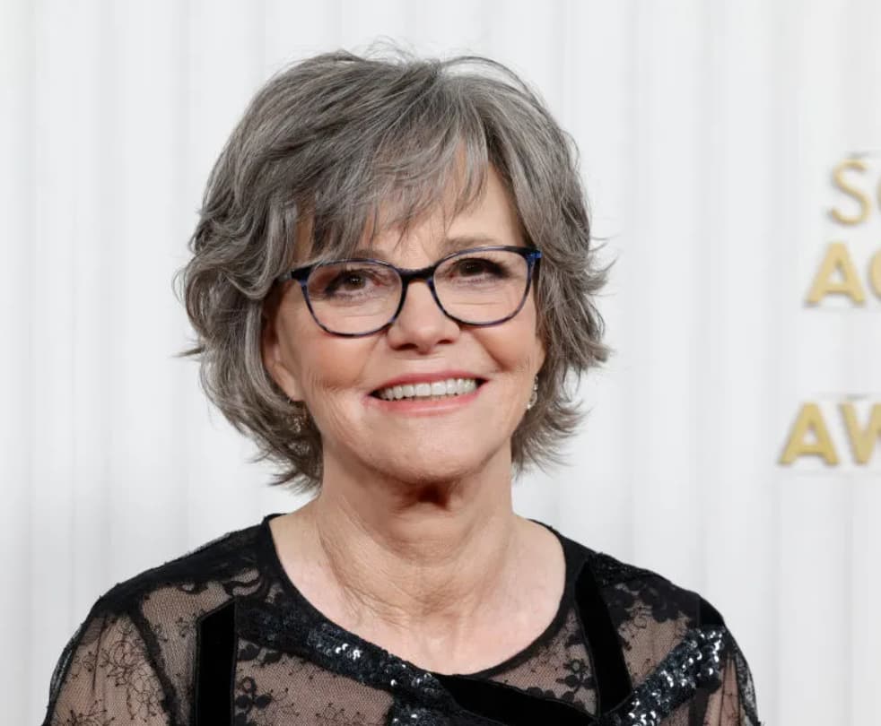 8. The Best Hairstyles for Sally Field's Blonde Hair - wide 11