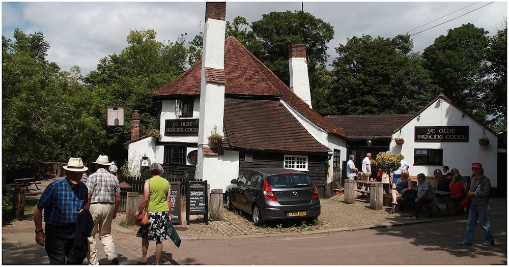 Employees Team Up to Reopen 1,228-Year-Old Pub that Closed Due to COVID-19