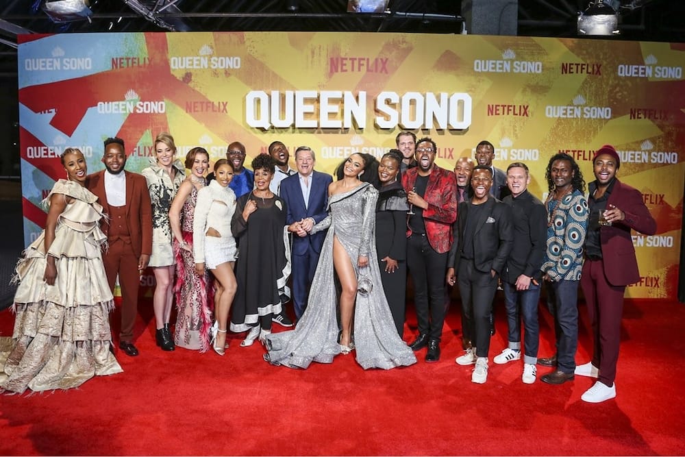 the queen cast