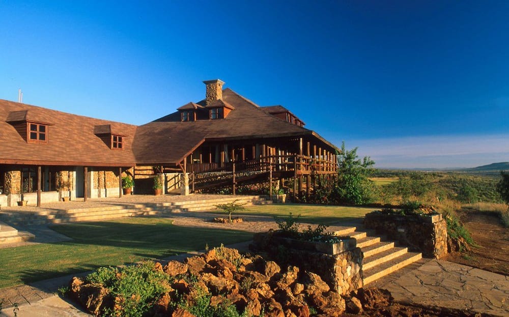 Great Rift Valley Lodge is popular among Kenyan politicians.