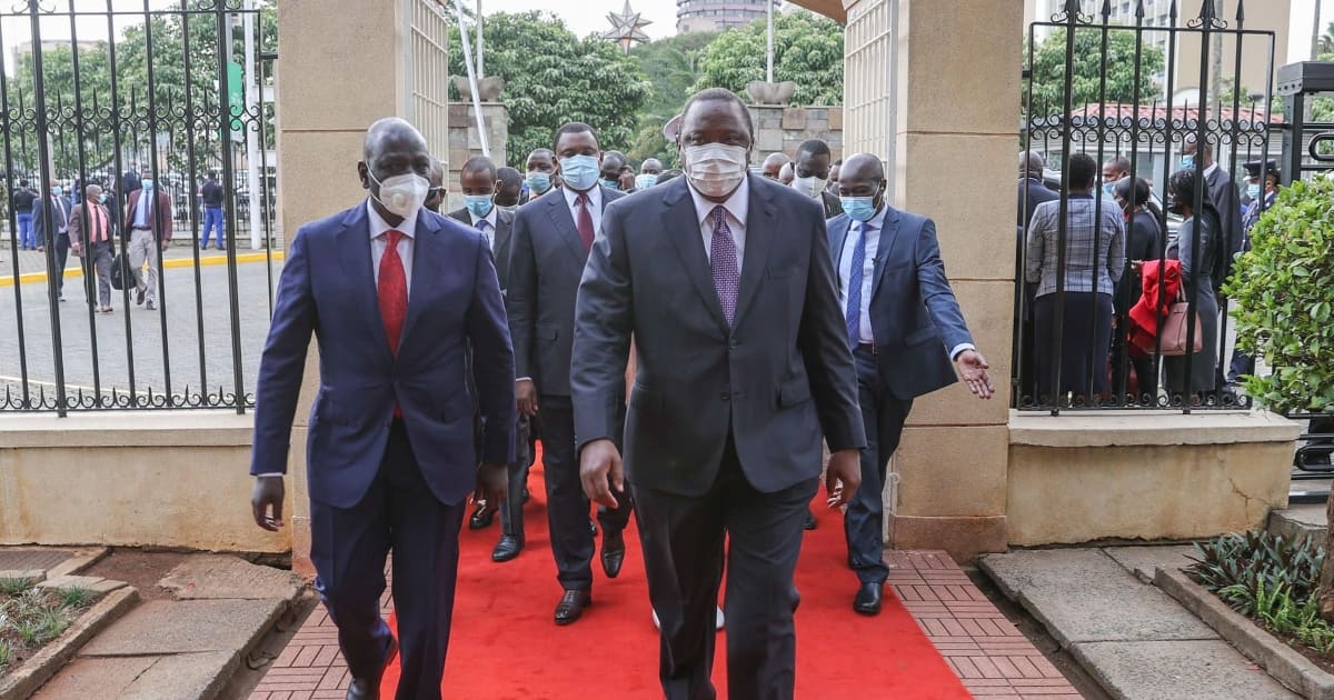 Rais Uhuru na DP Ruto Kwenye Meza Moja Kuhudhuria Maombi kwa Taifa ▷ Kenya News