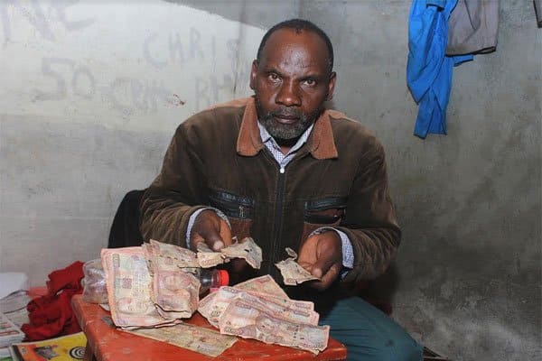 Nakuru family finds KSh 26K old currency notes hidden in house 14 years ago