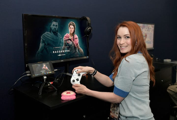 Felicia Day Husband Net Worth Daughter Twitch Movies And Tv Shows