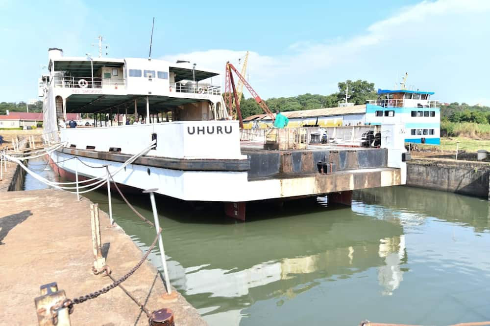 President Uhuru Kenyatta makes impromptu visit to Kisumu port