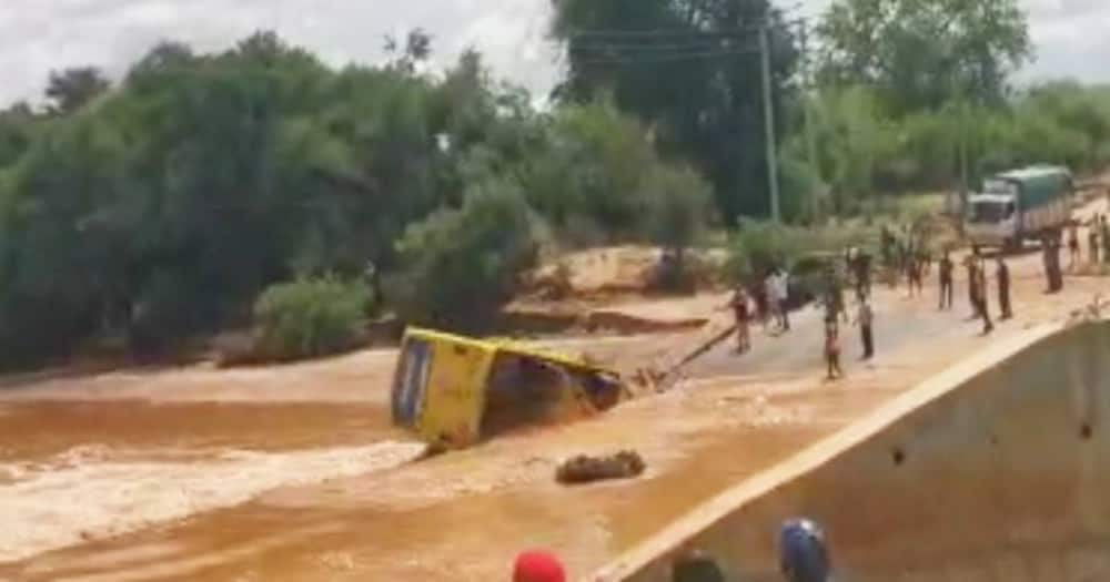 A capsized bus. Photo: Billy Miya.