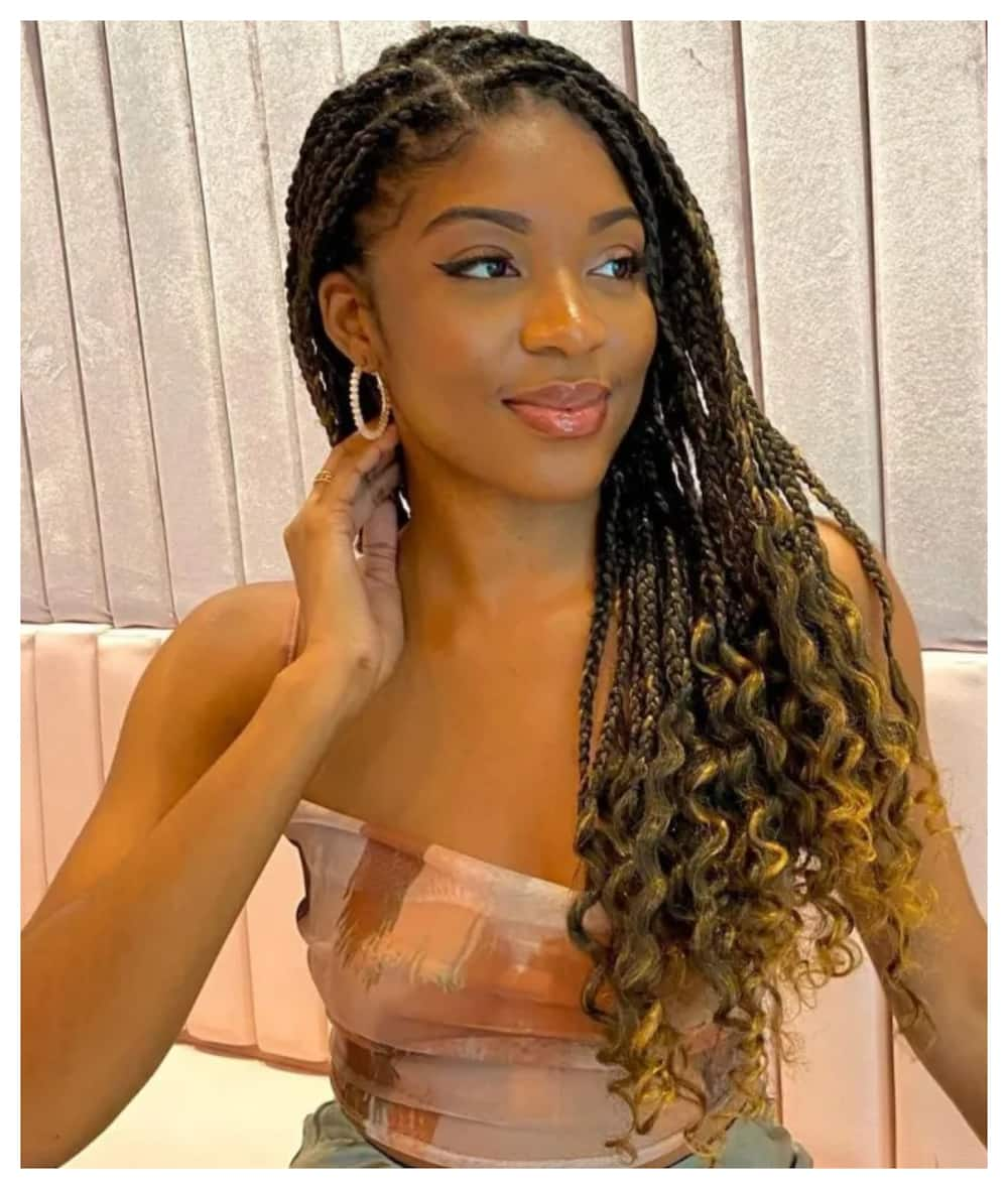 knotless braids with curly ends