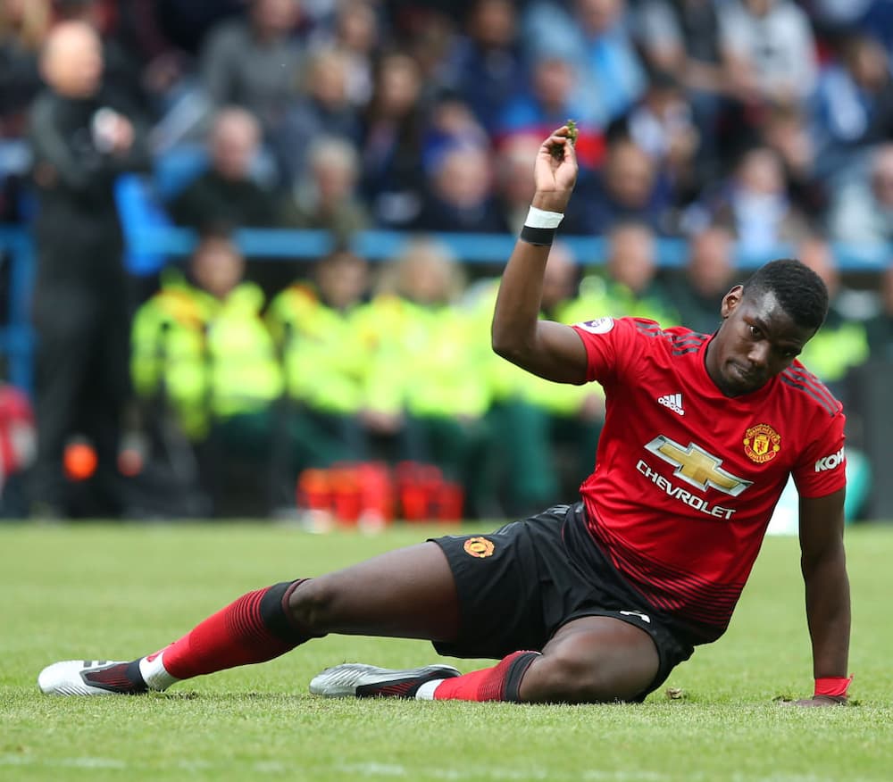 Pogba Kuondoka Kwenye Kundi la WhatsApp na Habari Zingine za Uhamisho za Man United