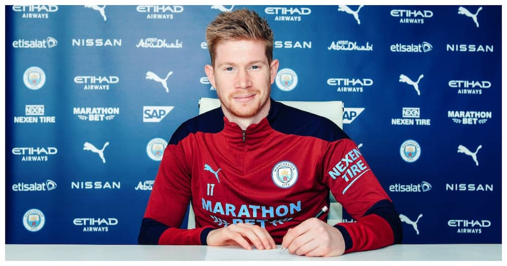 Manchester City ace De Bruyne Rewarded with Lucrative New Deal